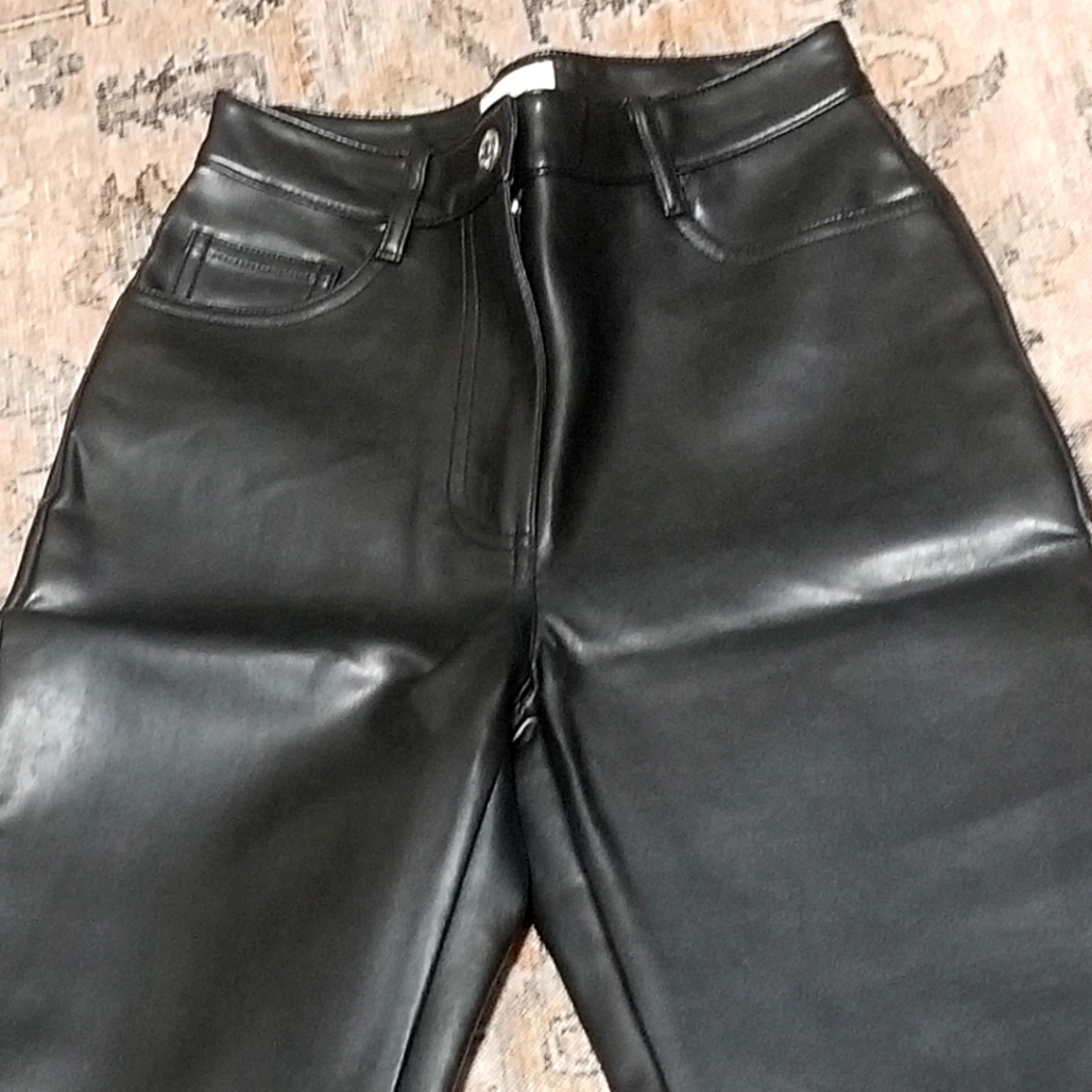 Wilfred Melina Vegan Leather Pant. Size: 0 - Picture 6 of 11